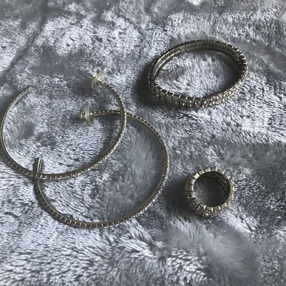 Glam competition jewelry set